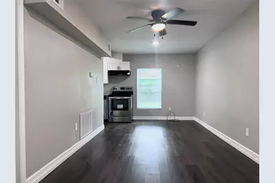207 S Avenue A #A, Willis, TX 77378 - Photo 5