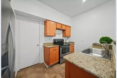 2555 Bering Drive #1, Houston, TX 77057 - Photo 5