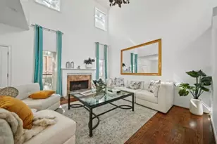 2555 Bering Dr, Houston, TX 77057 - Photo 1