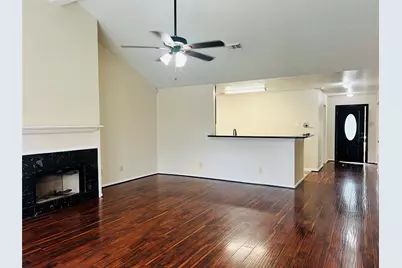 8239 Squires Place Drive, Houston, TX 77083 - Photo 7