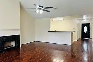 8239 Squires Pl Dr, Houston, TX 77083 - Photo 7