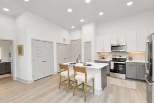 1617 Enid St, Houston, TX 77009 - Photo 1