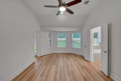 136 Wasatch Peaks Way, Willis, TX 77378 - Photo 5