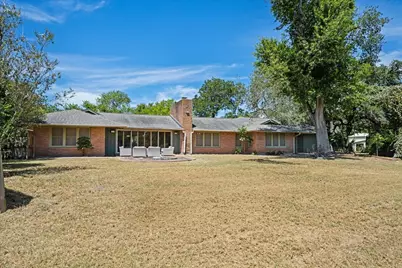 221 E 9th Street, Flatonia, TX 78941 - Photo 23