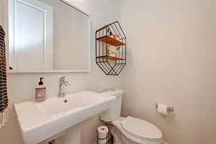 2516 Bevis St, Houston, TX 77008 - Photo 15