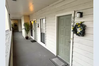 18809 Egret Bay Boulevard #304, Webster, TX 77058 - Photo 5