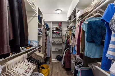 10121 Valley Forge Drive, Houston, TX 77042 - Photo 23