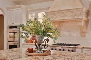 79 N Gary Glen Cir, The Woodlands, TX 77382 - Photo 9