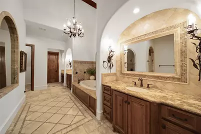 79 N Gary Glen Circle, The Woodlands, TX 77382 - Photo 19
