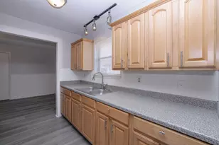 9834 Denning Dr, Houston, TX 77078 - Photo 13