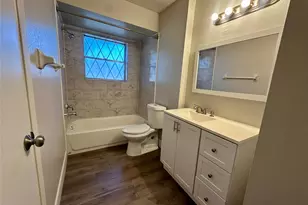 9834 Denning Dr, Houston, TX 77078 - Photo 13