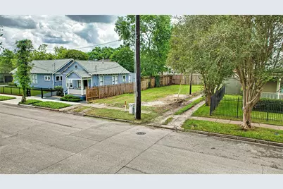 238 W 16th Street, Houston, TX 77008 - Photo 3