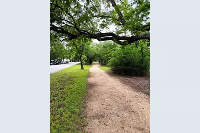 238 W 16th Street, Houston, TX 77008 - Photo 9