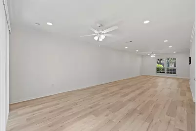 12907 Trail Hollow Drive #2907, Houston, TX 77079 - Photo 11