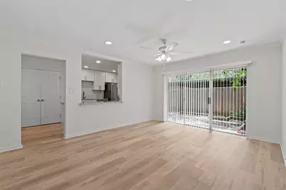 12907 Trail Hollow Drive #2907, Houston, TX 77079 - Photo 15