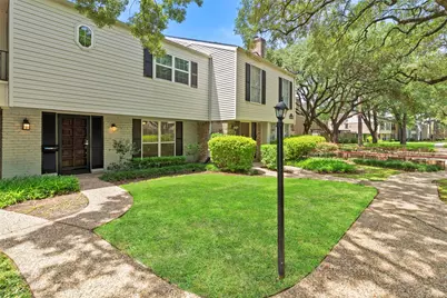 12907 Trail Hollow Drive #2907, Houston, TX 77079 - Photo 5