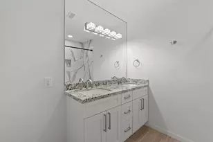 12907 Trail Hollow Dr, Houston, TX 77079 - Photo 21