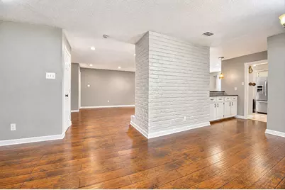 1907 Round Spring Drive, Houston, TX 77339 - Photo 5