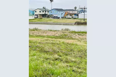 235 Leeward Way, Freeport, TX 77541 - Photo 5