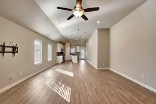 6419 Purple Wreath Way, Katy, TX 77449 - Photo 5