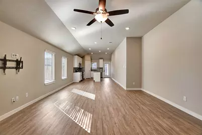 6419 Purple Wreath Way, Katy, TX 77449 - Photo 5