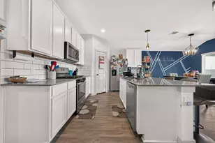 7938 Brushwood Dr, Rosharon, TX 77583 - Photo 11