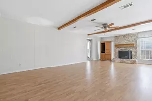 4711 Charade Dr, Houston, TX 77066 - Photo 3