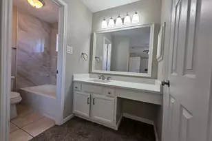 406 Capehill Dr, Houston, TX 77598 - Photo 7