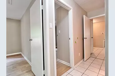 2107 W Lacey Oak Circle, The Woodlands, TX 77380 - Photo 19