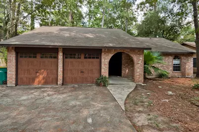 2107 W Lacey Oak Circle, The Woodlands, TX 77380 - Photo 3