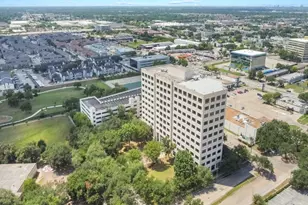 9800 Centre Pkwy, Houston, TX 77036 - Photo 15