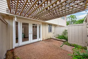 2109 Lander Ln, Houston, TX 77057 - Photo 3