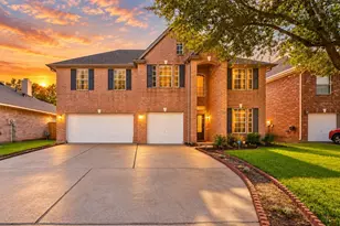 15527 Seminole Canyon Dr, Sugar Land, TX 77498 - Photo 1