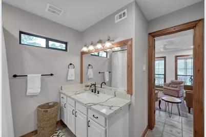 41 Hunters Creek Drive, Huntsville, TX 77340 - Photo 13