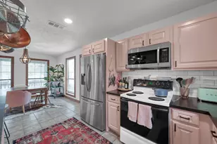 41 Hunters Creek Dr, Huntsville, TX 77340 - Photo 9