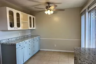 7600 Burgoyne Rd, Houston, TX 77063 - Photo 9