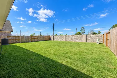 3126 Emerald Hills Drive, Angleton, TX 77515 - Photo 29