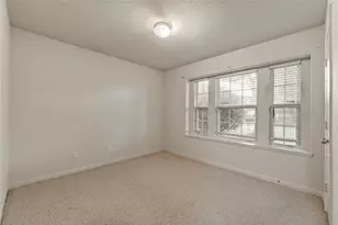 9515 Summer Laurel Ln, Houston, TX 77088 - Photo 5