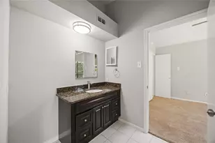 8055 Cambridge St, Houston, TX 77054 - Photo 13