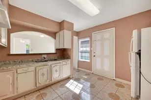 968 Garapan St, Houston, TX 77091 - Photo 15