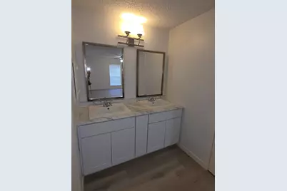 16214 Sierra Grande Drive, Houston, TX 77083 - Photo 17