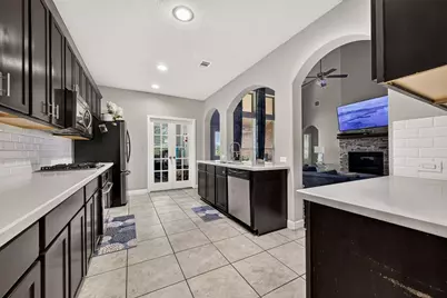 9110 Hollowcreek Point Lane, Cypress, TX 77433 - Photo 11