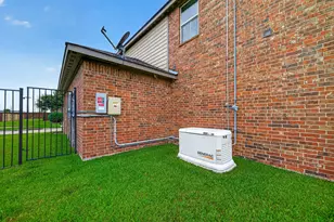9110 Hollowcreek Pt Ln, Cypress, TX 77433 - Photo 29