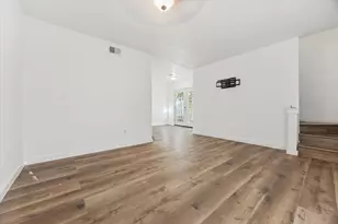 1936 Upland Dr, Houston, TX 77043 - Photo 19