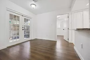 1936 Upland Dr, Houston, TX 77043 - Photo 11