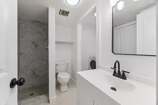 1936 Upland Dr, Houston, TX 77043 - Photo 25