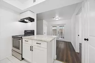 1936 Upland Dr, Houston, TX 77043 - Photo 7