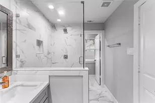 11207 Wood Lodge Dr, Houston, TX 77077 - Photo 19