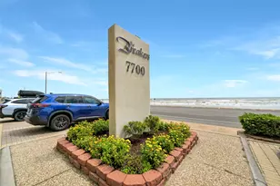 7700 Seawall Blvd, Galveston, TX 77551 - Photo 11