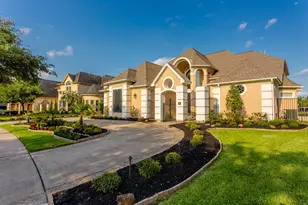 14 Lake Mist Ct, Sugar Land, TX 77479 - Photo 3